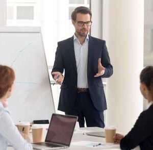 مهارات التأكيد والحزم والتعامل مع المواقف الصعبة